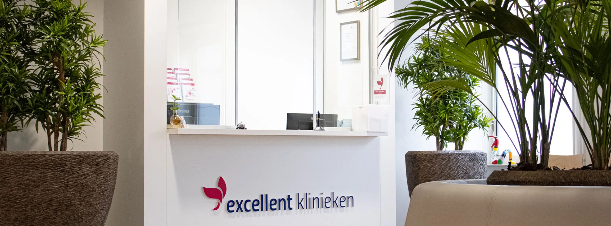 De balie van Excellent Klinieken